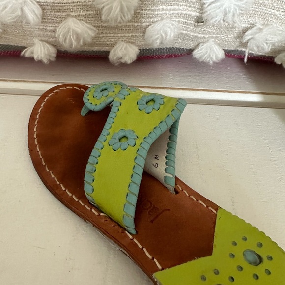 JACK ROGERS RARE COLOR Size 6 - Picture 2 of 7